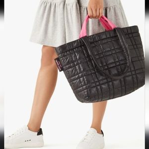 ♠️Kate Spade ♠️ Softwhere Large Tote 💟🖤